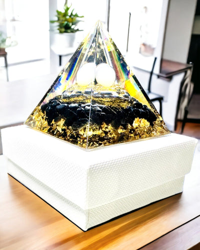 Pyramide Orgonite avec Obsidienne – Générateur d'Énergie Chakra, Outil de Méditation Reiki avec Pierre Naturelle