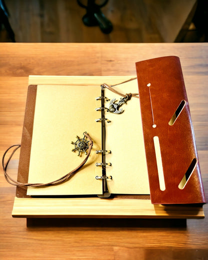 Carnet de Notes Nautique Vintage Taille A6 ou A7 - avec Motif de Boussole et Pages à Roulement - Disponible en différentes Variantes de Couleurs, possibilité de gravure