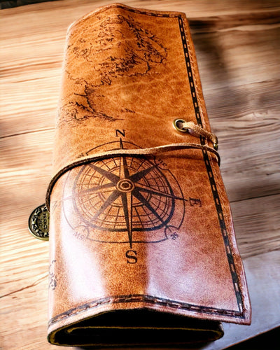 Retro Donkerbruine Leren Pennenzak met Schatkaartmotief - Elegante Tas voor het Bewaren van Schrijfbenodigdheden