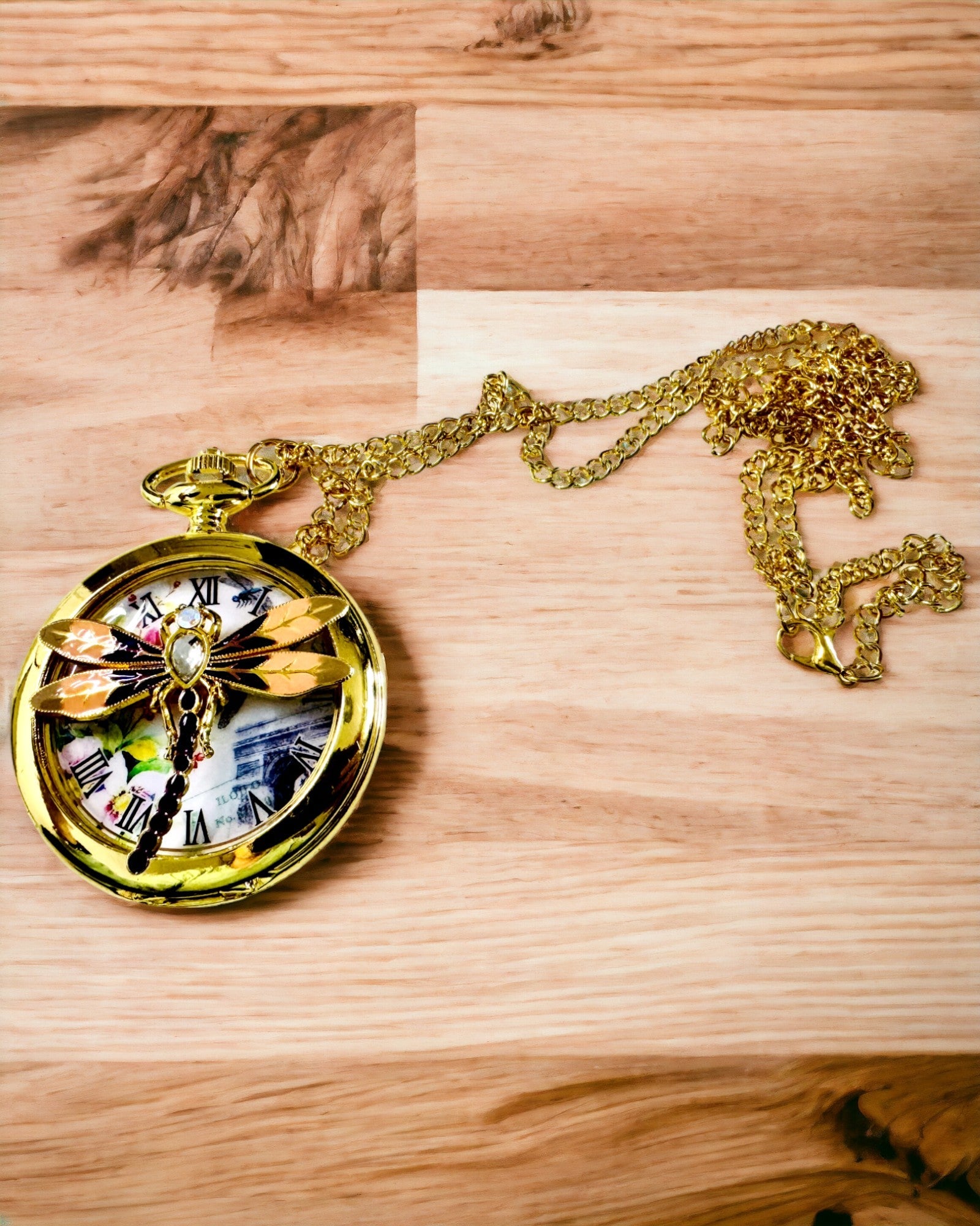 Klassische Vintage-Taschenuhr mit transparentem Deckel