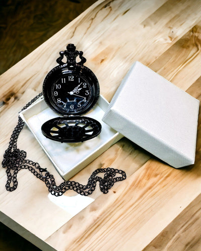 Montre de Poche avec Boussole – Pendentif Élégant de Style Vintage avec Squelette Creux et Cadran Noir, personnalisation par gravure