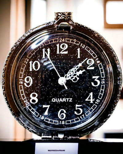 Montre de Poche avec Boussole – Pendentif Élégant de Style Vintage avec Squelette Creux et Cadran Noir, personnalisation par gravure