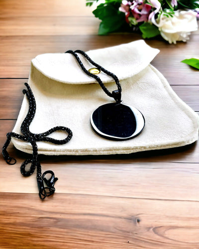 Wisiorek "Urban Elegance" – Ronde Medaille van Roestvrij Staal in Twee Kleuren met Personaliseringsoptie