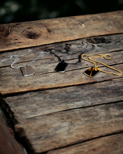 Collier avec Dog Tag "Trois Nuances de Style" - Plaque d'identité - Élégant Pendentif en Acier Inoxydable avec Option de Gravure