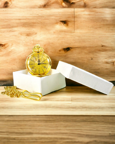 Goldfarbene Retro-Taschenuhr mit Gravurmöglichkeit