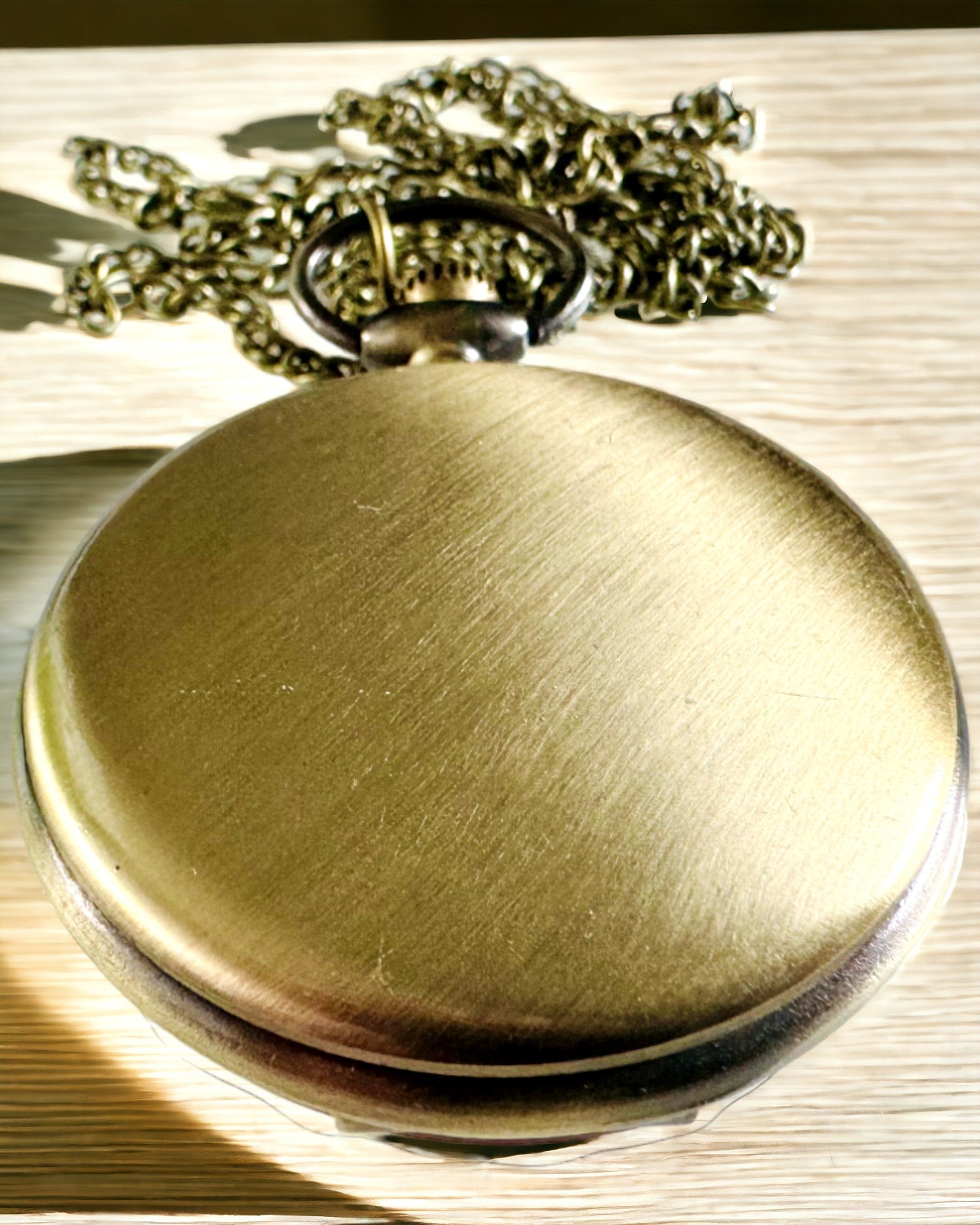 Taschenuhr im Vintage-Stil mit Personalisierungsmöglichkeit - gebürstetes Gold