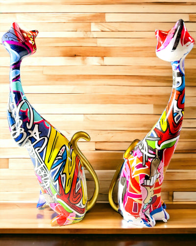 Abstracte Kattenbeeldjes "ArtCats", Handgeschilderd, Hars – 25 cm, 2 stuks.