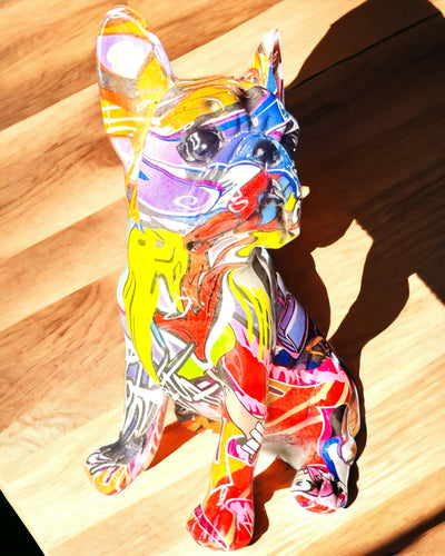 Figurine Bulldog Français Fait Main en Style Street Art avec Option de Gravure