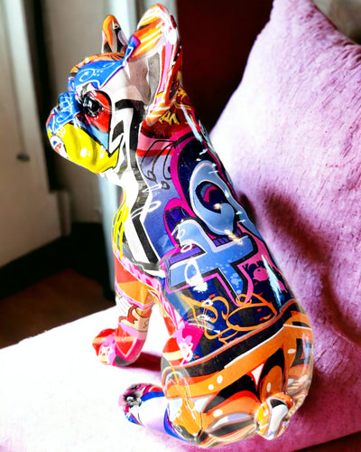 Figurine Bulldog Français Fait Main en Style Street Art avec Option de Gravure