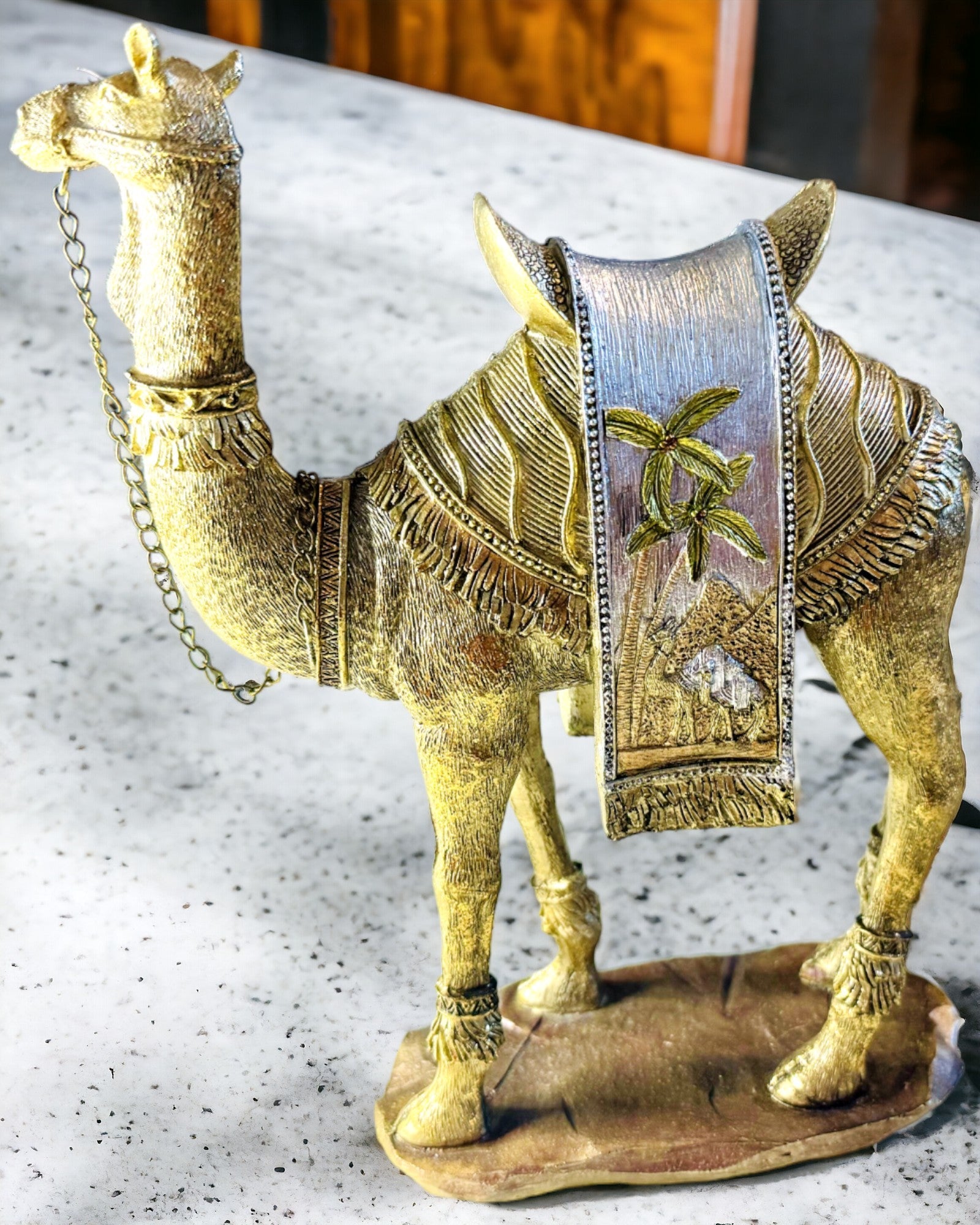 "Desert Wanderer" Statuette - Decorative Resin Camel with Engraving Option