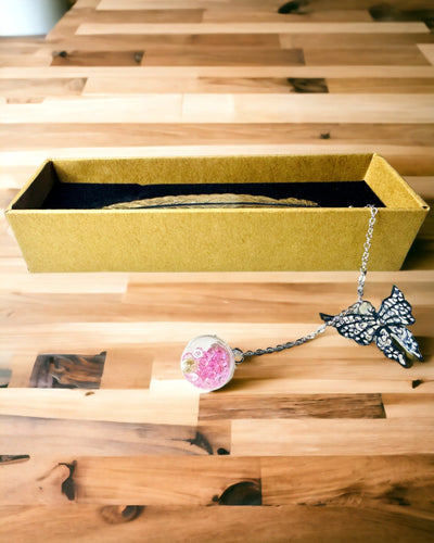 Marque-page créatif de style rétro avec motif de plume et papillon – Cadeau élégant pour maman, enseignant, promotionnel, couleur argent/rose