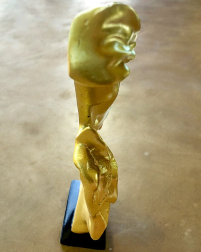 Figurine "Élégance en Pierre" couleur or - 13,5 cm de hauteur, Décorative avec Option de Gravure