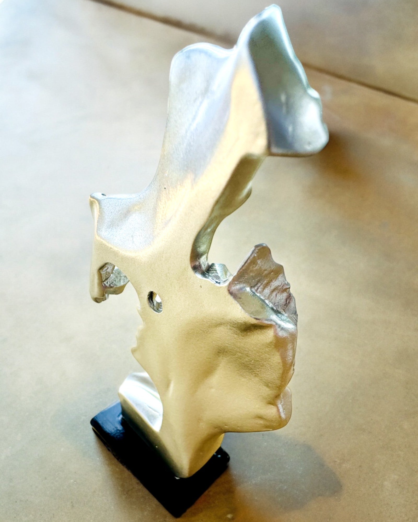 Figurine "Élégance en Pierre" couleur argent - 13,5 cm de hauteur, Décorative avec Option de Gravure