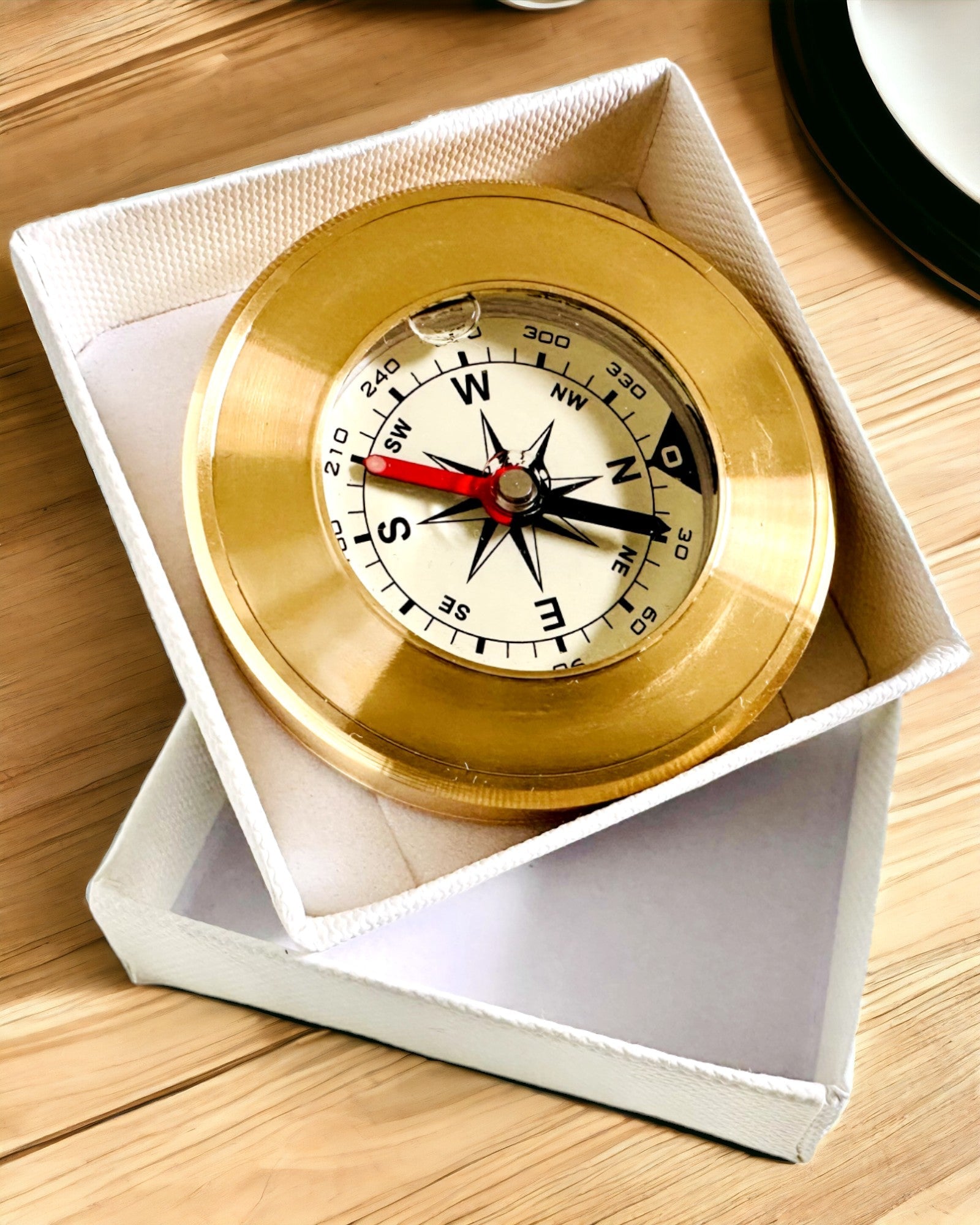 Boussole de Navigation avec Possibilité de Gravure, Laiton, Design Classique – 5 cm