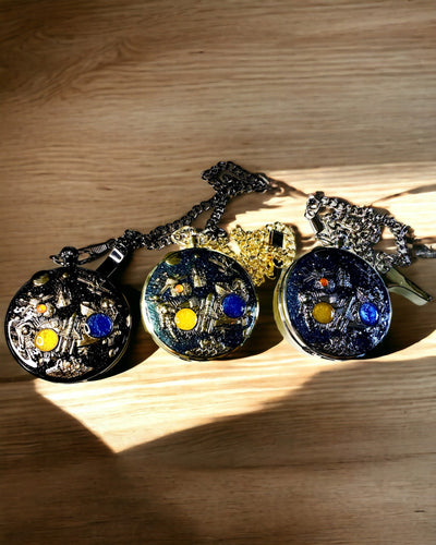 Pocket watch "Astrum Temporis" - Gold frame. Personalization with engraving available.