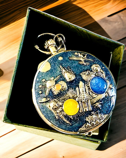 Montre de poche "Astrum Temporis" - Cadre doré. Possibilité de personnalisation par gravure