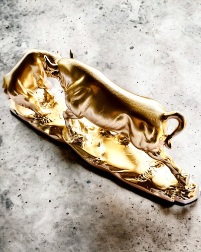 Duel des Puissants - Sculpture décorative Taureau et Ours - possibilité de personnalisation par gravure - couleur or