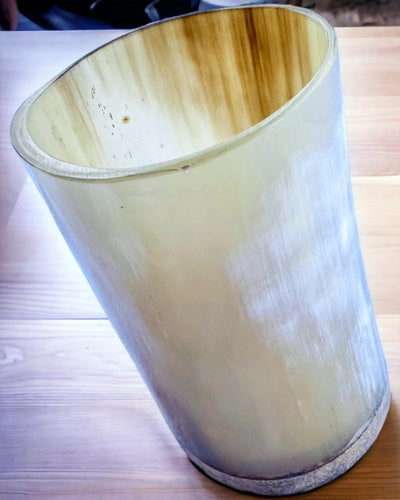 Petit gobelet fait main avec possibilité de gravure, verre indien, possibilité de personnalisation pour cadeau, gravure. Couleur claire