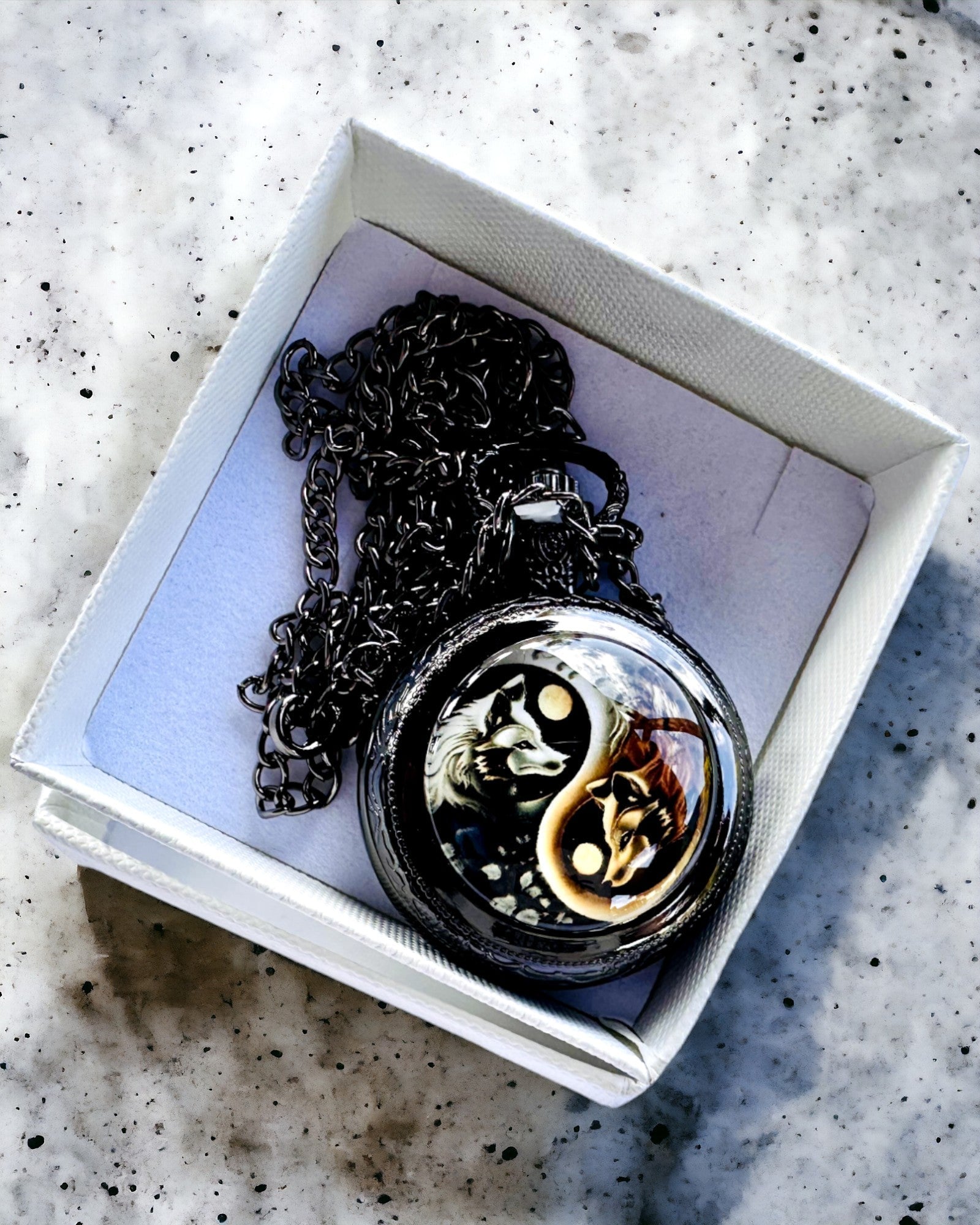 Zakhorloge "Mystic Wolves" met personalisatieoptie voor gravure