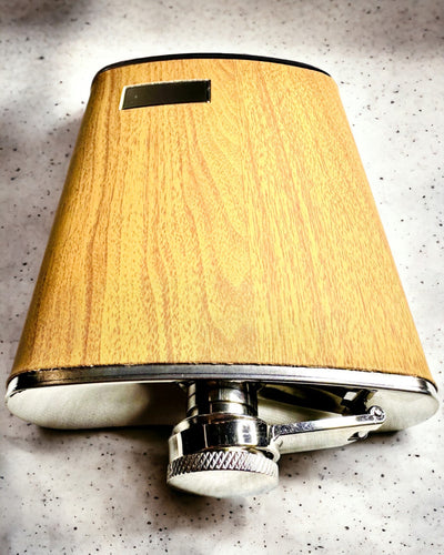 Wooden Set "Elegance Flask" with Custom Engraving Option