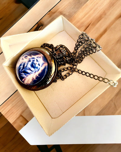 Montre de Poche "Chatte Stellaire" avec Gravure Personnalisable, 2 variantes de couleur au choix