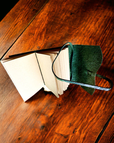 Carnet Premium en Cuir "Élégance Naturelle" - 200 pages, 120g, carnet, carnet de croquis, 2 couleurs au choix, personnalisation par gravure