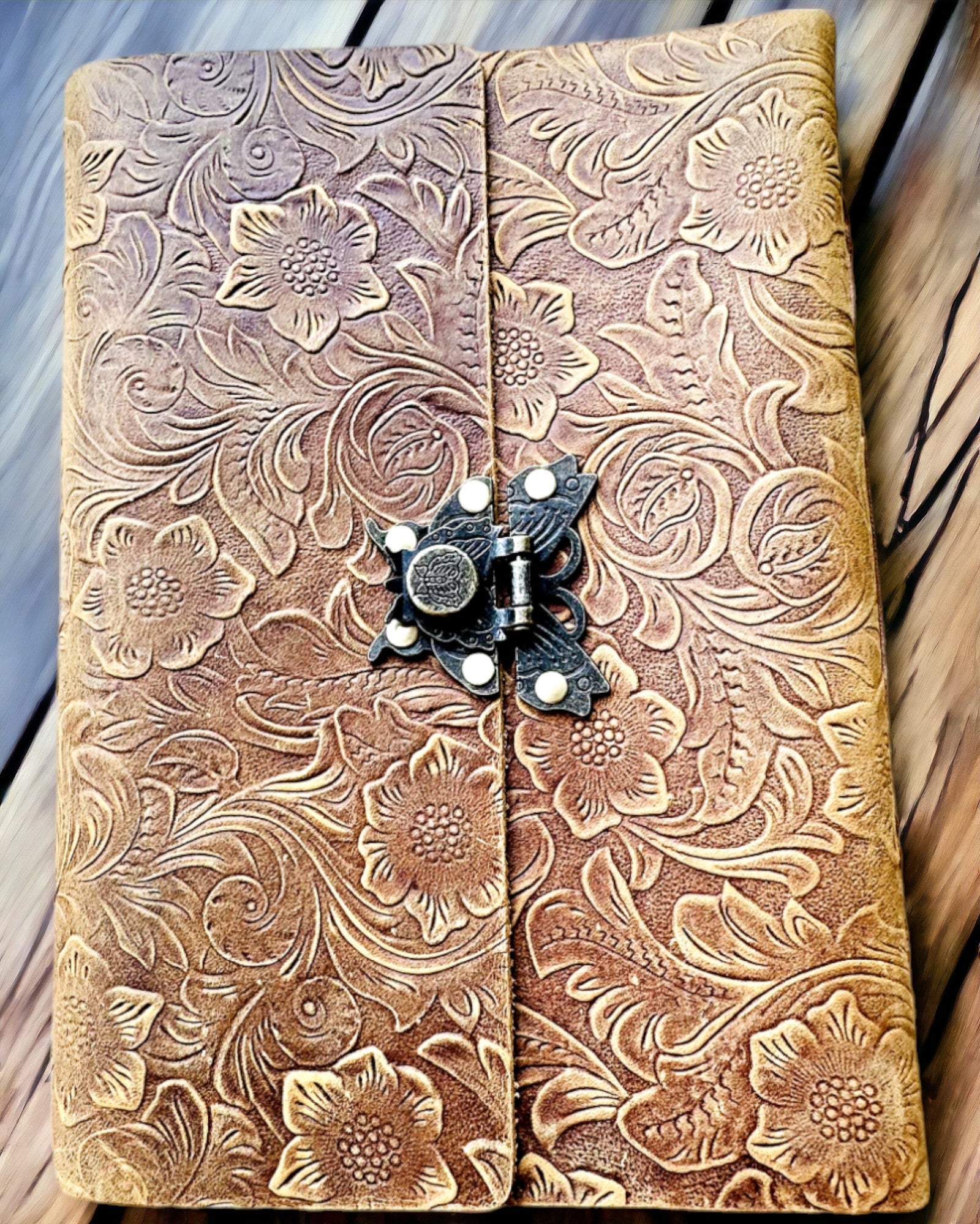 Carnet Rétro de Luxe avec Couverture en Cuir - "Vintage Elegance", 480 pages, possibilité de personnalisation par gravure