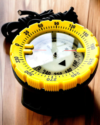 Duikkompas AquaGuide - waterdicht kompas met luminescentiefunctie en flexibele band, mogelijkheid tot personalisatie