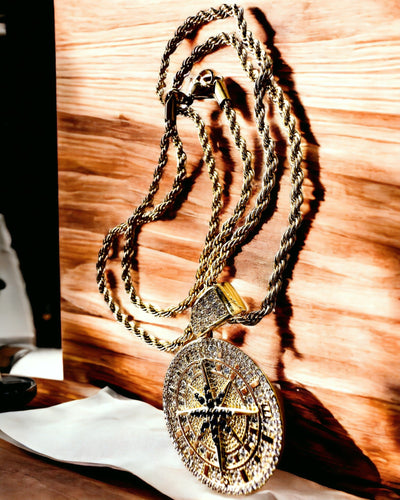 Glamour Stijl Kompas Hanger Ketting met Zirkonia voor Vrouwen en Mannen - gouden kleur, gravure