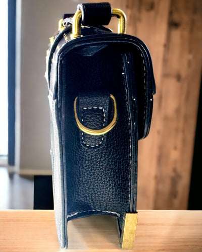 Sac à bandoulière carré à la mode avec accent lion - couleur noir