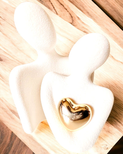 "Amour dans le cœur – Figurines Familiales en Céramique", possibilité de personnalisation par gravure