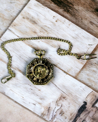 Exklusive Taschenuhr im Steampunk-Stil mit sichtbarem Uhrwerk auf dem Zifferblatt - Klassische Eleganz