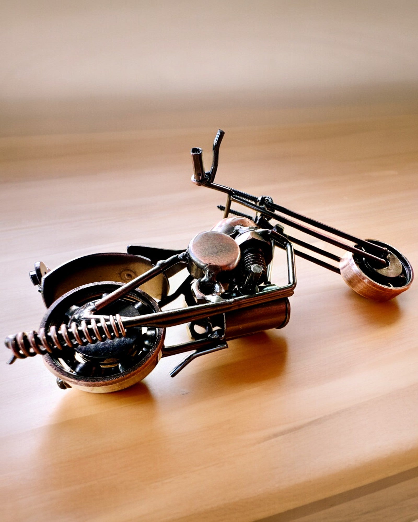 Handgemaakt Motorfietsmodel van ijzer, Chopper, personalisatie, gravure als cadeau