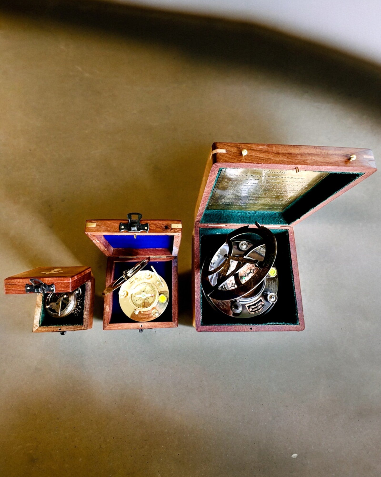 Grand Coffret en Bois pour Boussole "Gilbert & Sons" avec Possibilité de Gravure