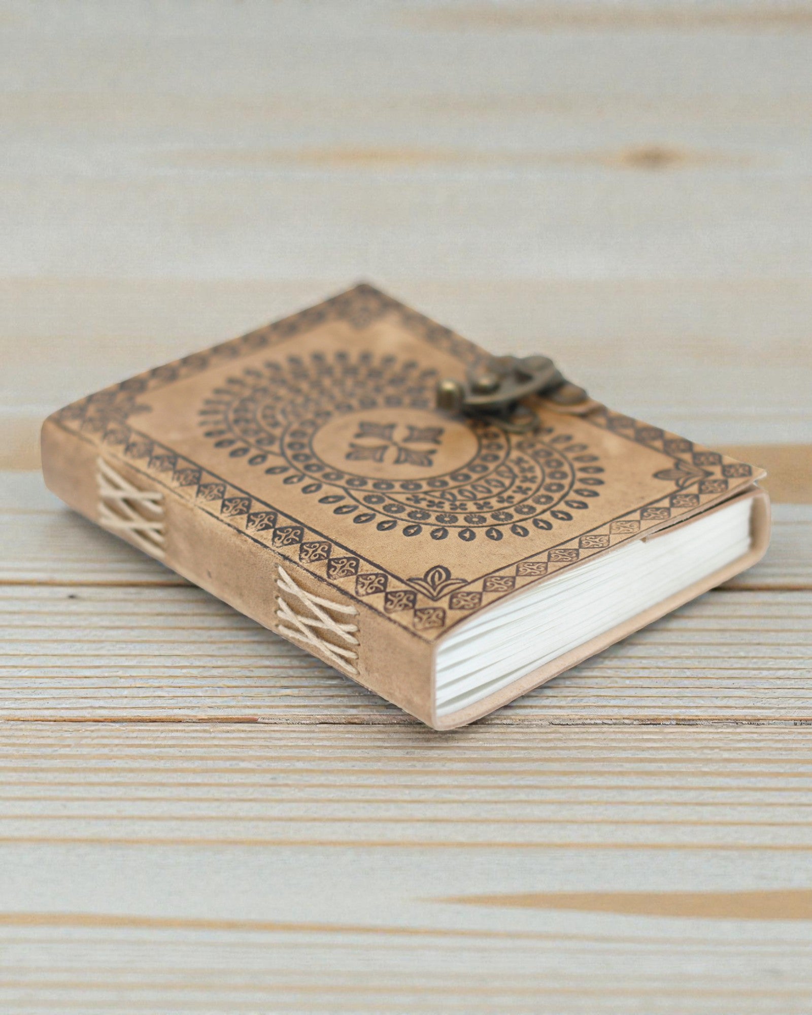 Carnet en cuir Mandala bleu (18x13 cm)