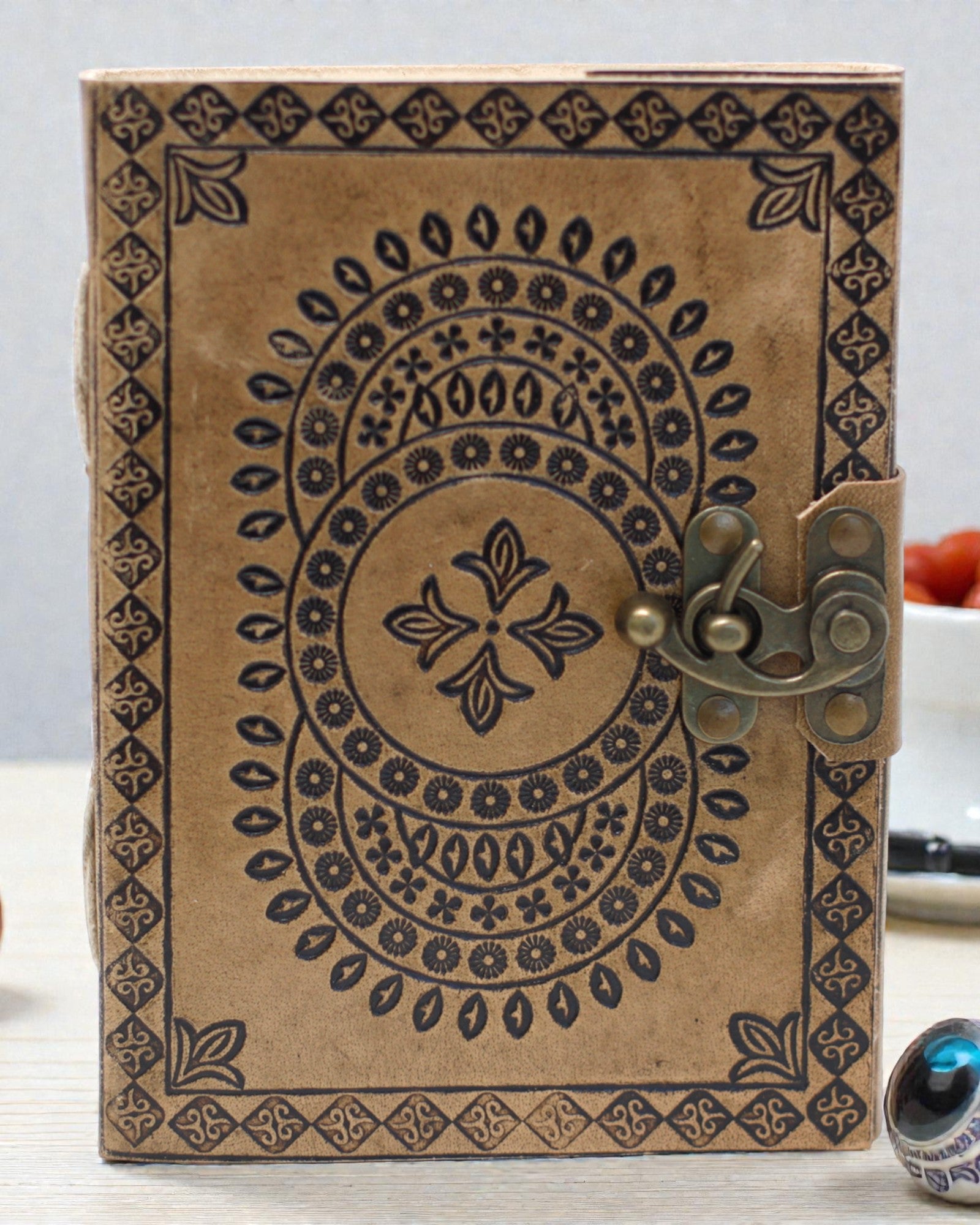 Carnet en cuir Mandala bleu (18x13 cm)