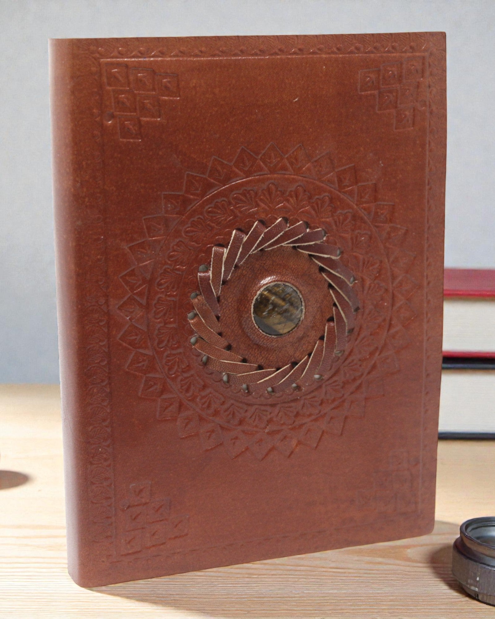 Aureum Vision – Carnet en cuir avec œil-de-tigre