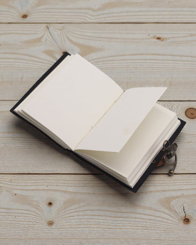 Carnet en cuir imprimé – N’abandonnez jamais vos rêves -  17.8×12.7 cm