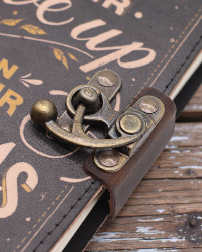 Carnet en cuir imprimé – N’abandonnez jamais vos rêves -  17.8×12.7 cm