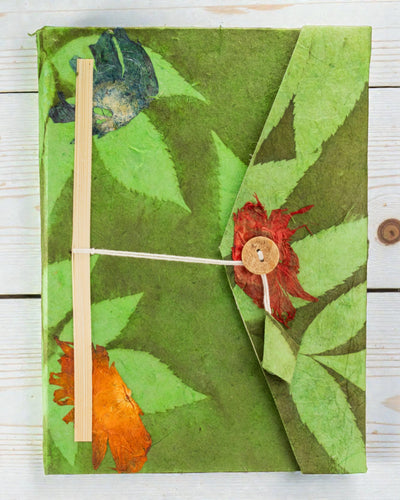 Grand carnet Lokta à fleurs audacieuses – vert forêt (45 feuilles, 21 x 15 cm)