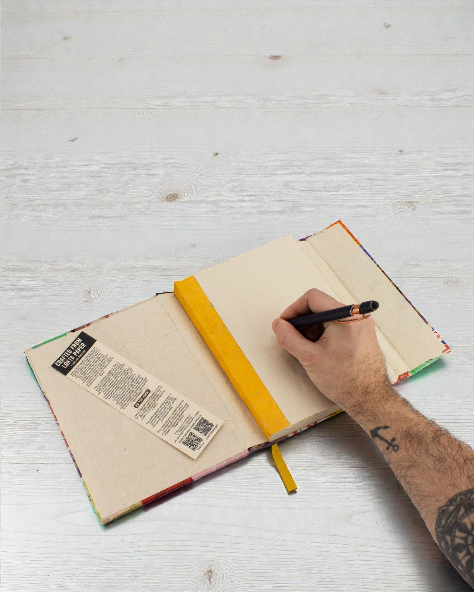 Grand cahier Lokta en patchwork – Multicolore (45 feuilles, 21 x 15 cm)