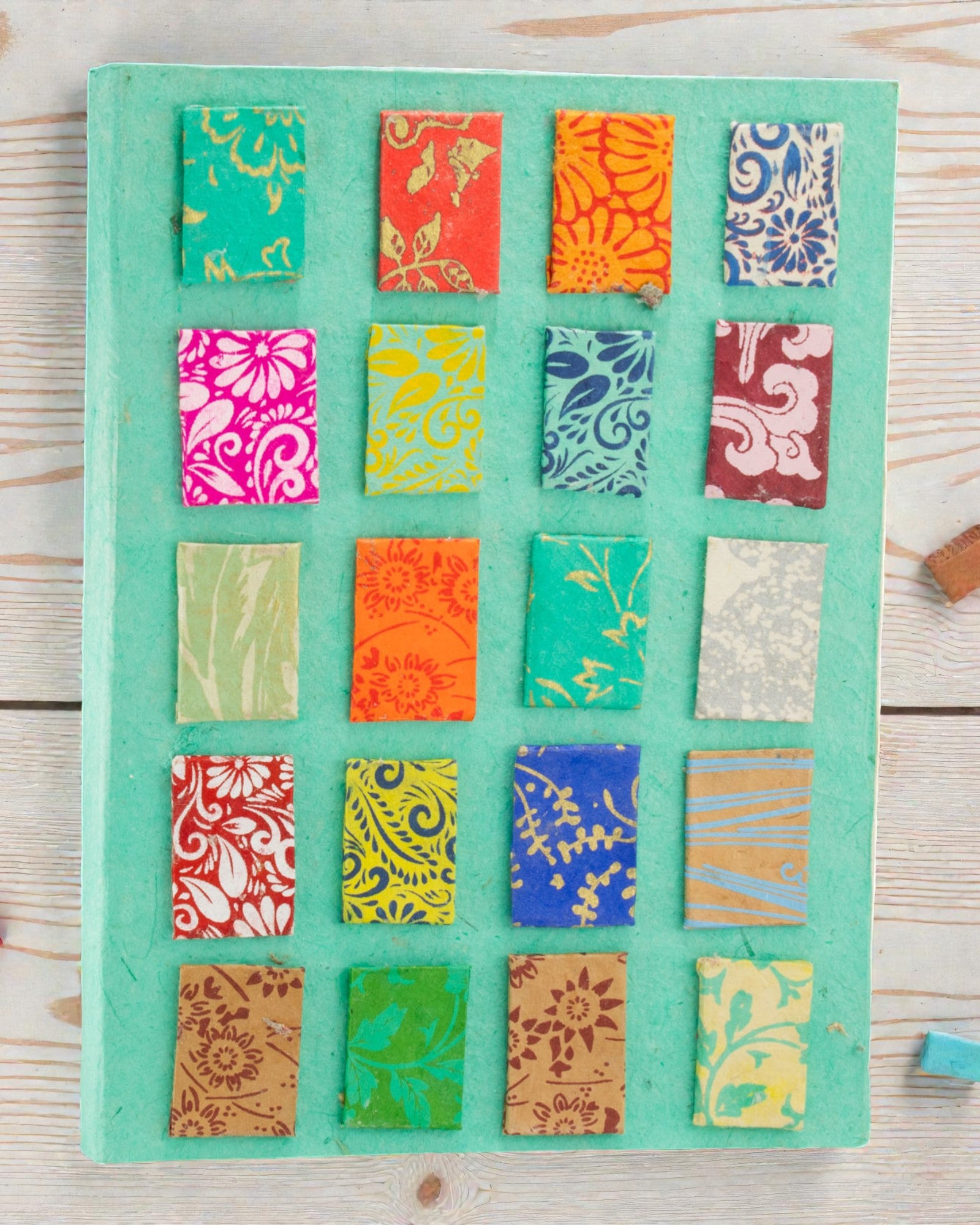 Carnet Lokta à petits carreaux – Grand format (21x15cm) – 45 feuilles – Avec marque-notes – Bleu sarcelle