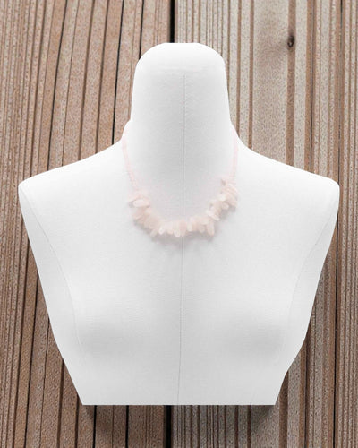 Éclat rosé – Collier de longues pierres en quartz rose