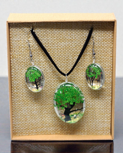 Forêt émeraude – Ensemble de bijoux vert avec fleurs séchées Arbre de vie