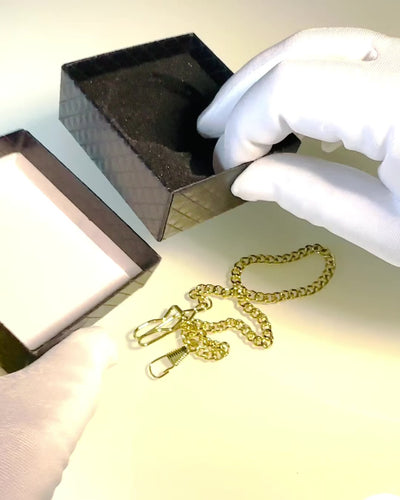 Exklusive Taschenuhr im Steampunk-Stil mit sichtbarem Uhrwerk auf dem Zifferblatt - Klassische Eleganz