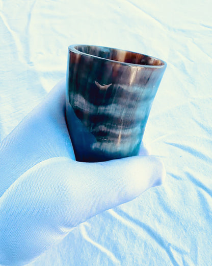 Handgemaakte Kleine Beker met Gravure Optie, Indiase Beker, personalisatiemogelijkheid als cadeau, gravure. Donkere kleur