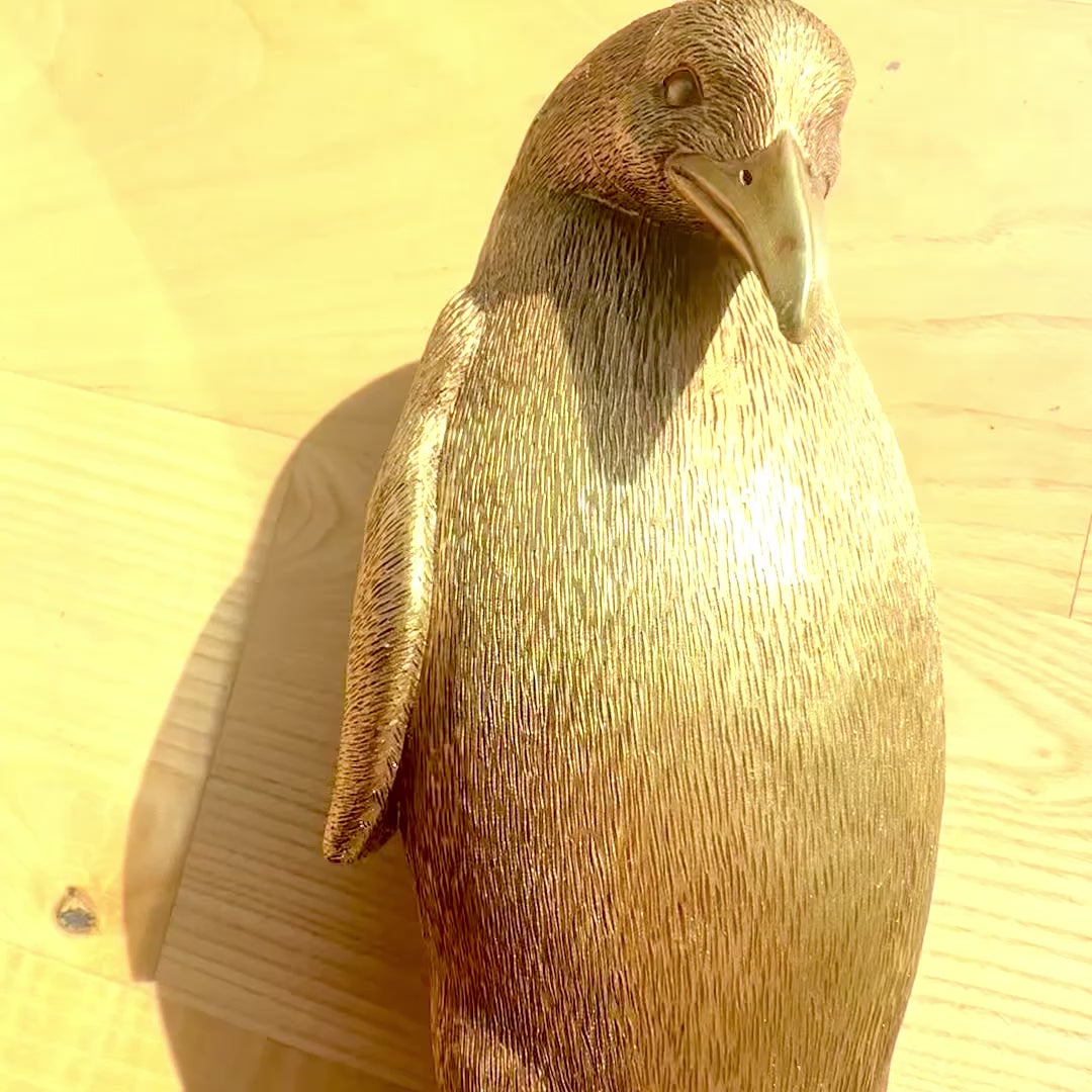 Pingouin doré 20,5 cm avec possibilité de personnalisation par gravure – figurine décorative élégante pour cadeau, style glamour, art déco, en polyresine de haute qualité