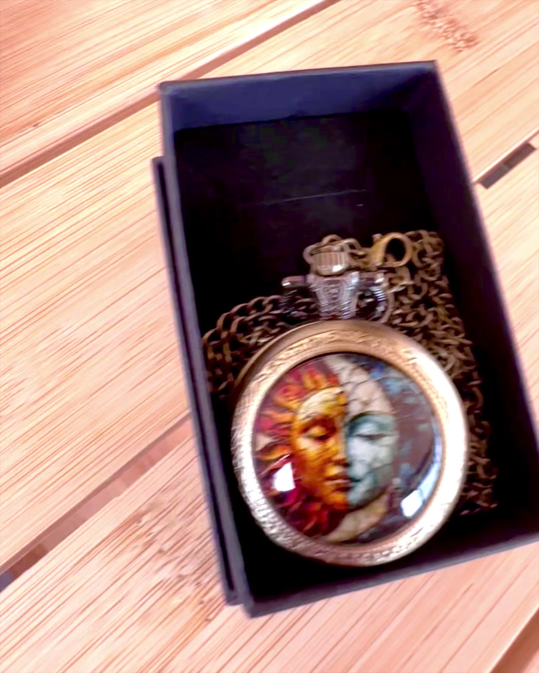 Elegante Taschenuhr "Słoneczna Luminacja" mit Gravurmöglichkeit als Geschenk