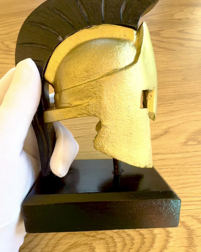 Spartan Premium Helmet – handcrafted decorative sculpture, customizable with engraving for a gift
