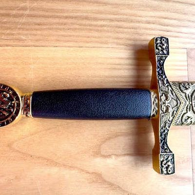 Steel Knight's Dagger SW-168 with customizable engraving